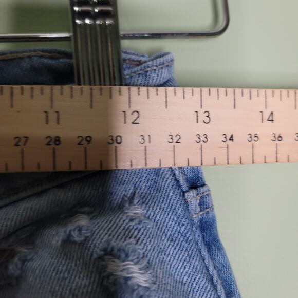 Cello High Rise Jeans Size 25‎ Blue Light Wash Straight Distressed Button Fly - Picture 9 of 11